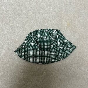 Green and white cute bucket hat